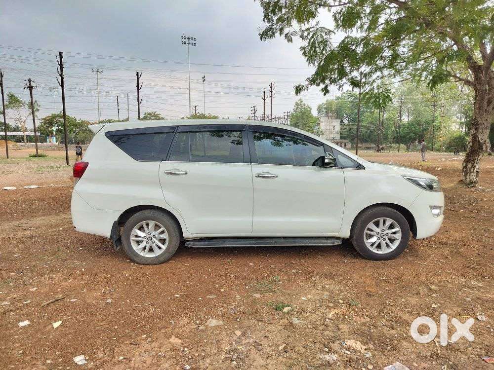 Toyota Innova Crysta 2.8 Z, 2017, Diesel