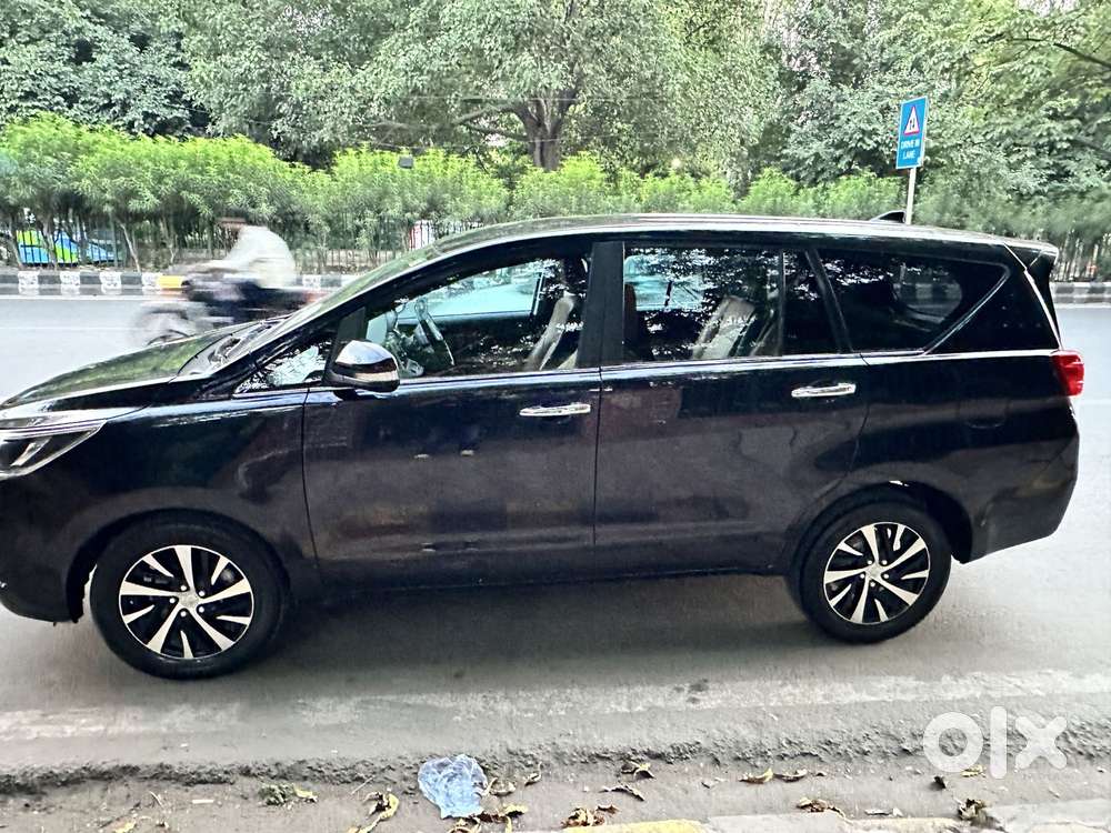 Toyota Innova Crysta [2020-ongoing] 2.4 Zx 7 Str, 2022, Diesel