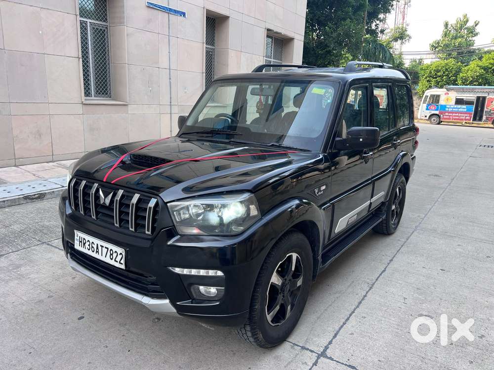 Mahindra Scorpio Classic, 2025, Diesel
