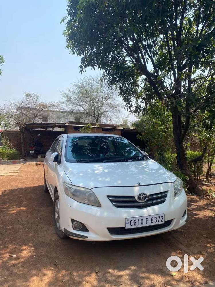 Toyota Corolla Altis 2010 Petrol Well Maintained