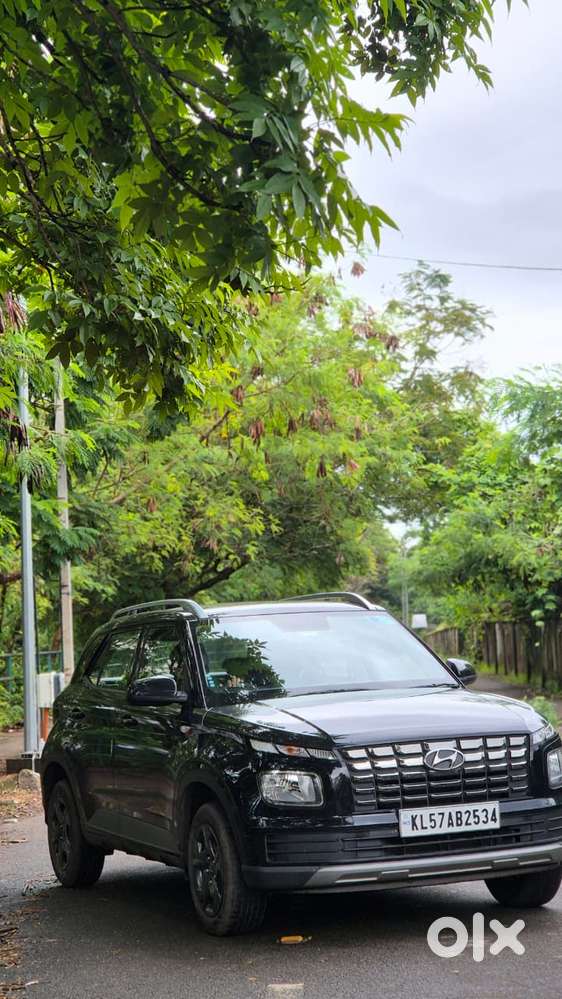 Hyundai Venue S 1.2 Petrol, 2024, Petrol