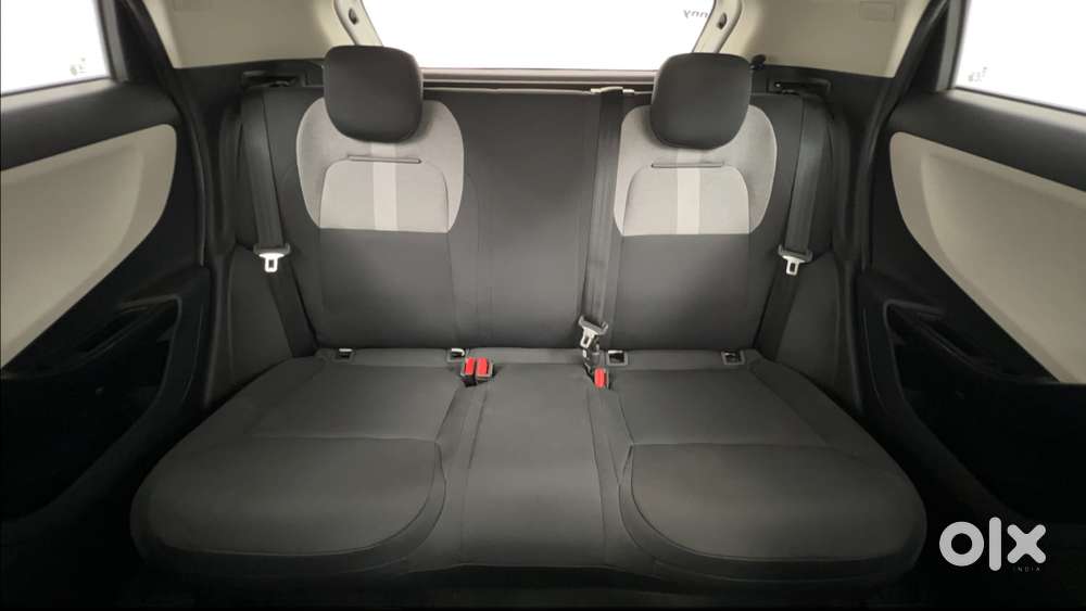Tata Nexon Pure (s) 1.2 Petrol 6amt, 2024, Petrol