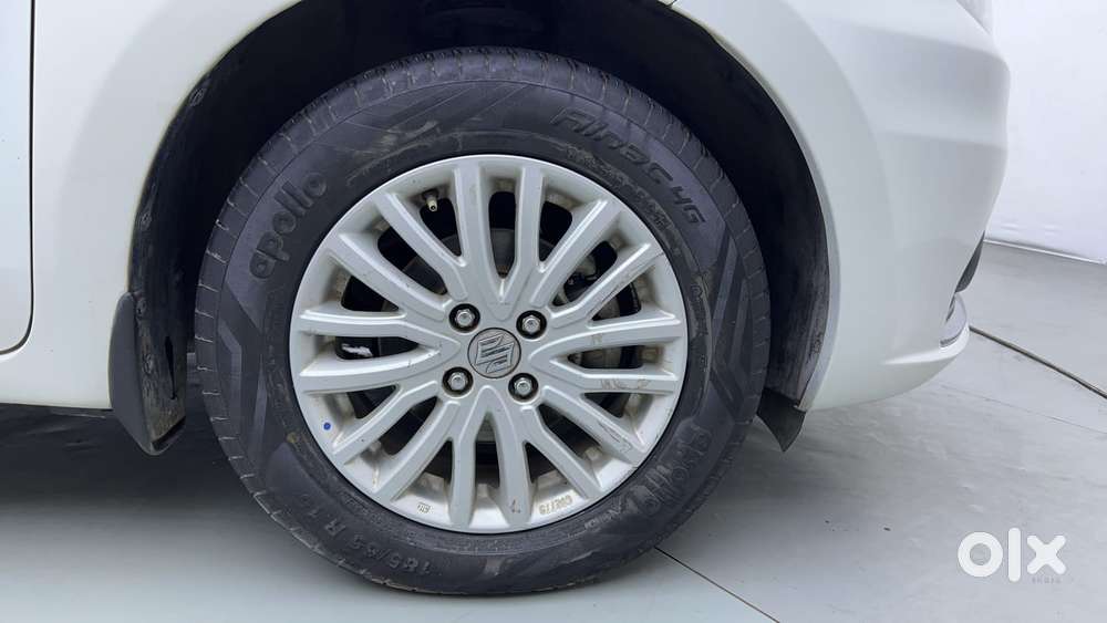 Maruti Suzuki Dzire Zxi Ags, 2022, Petrol