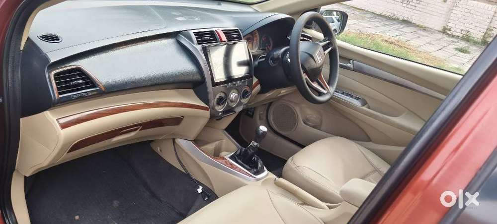 Honda City V Mt Exclusive, 2011, Petrol