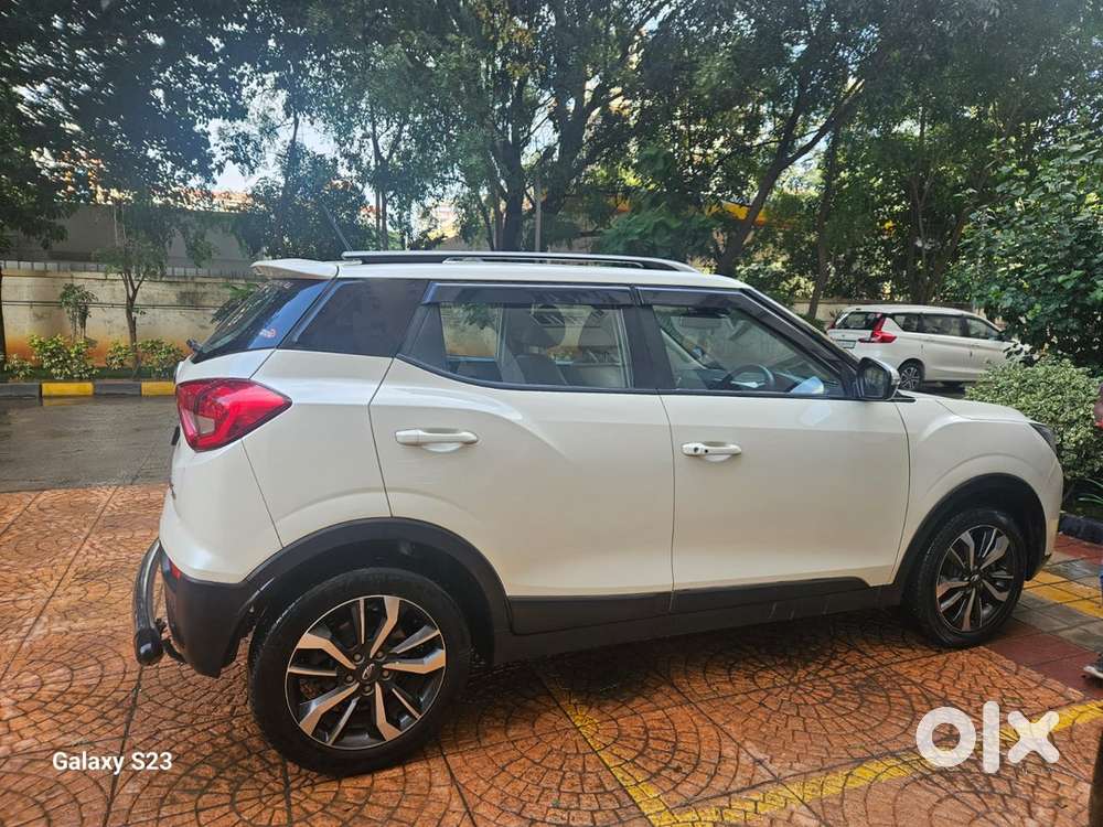 Top-end Mahindra Xuv300 W8(o) 2020 Diesel Well Maintained