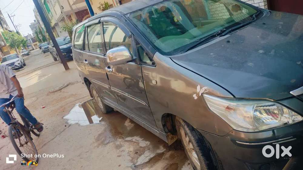 Toyota Innova 2012 Diesel 156000 Km Driven