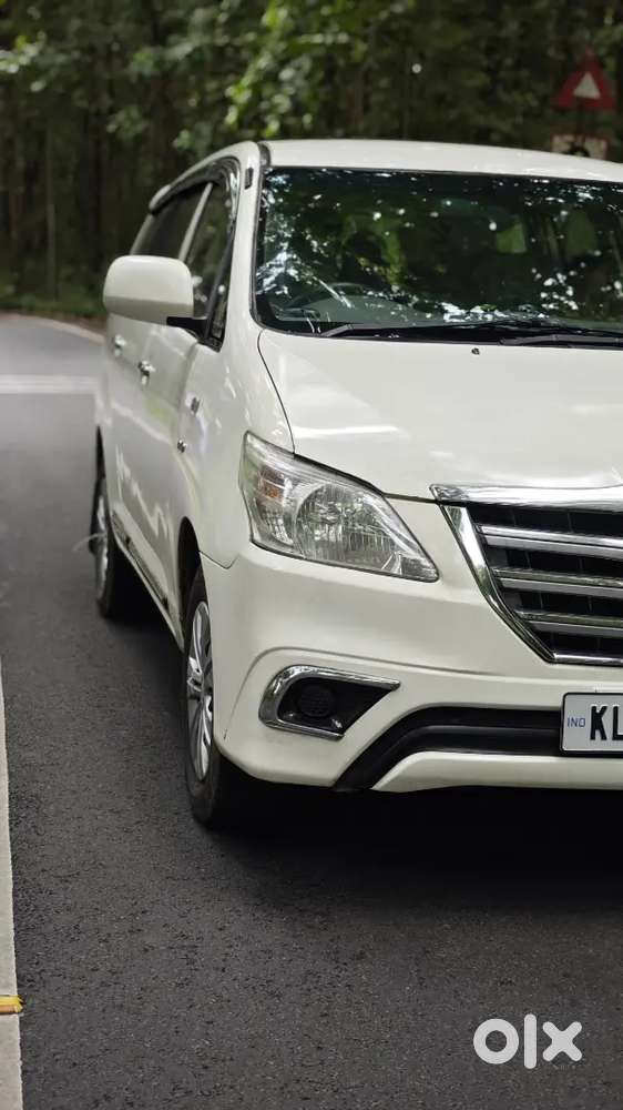 Toyota Innova 2013 October Diesel Well Maintained