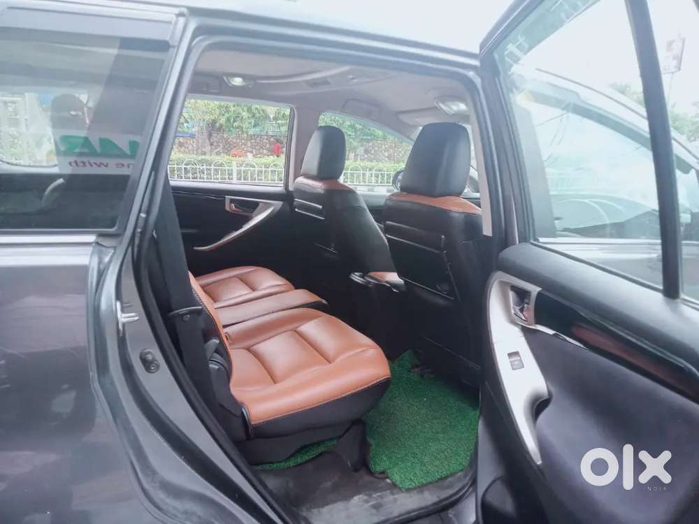Toyota Innova Crysta 2017 Diesel 185033 Km Driven