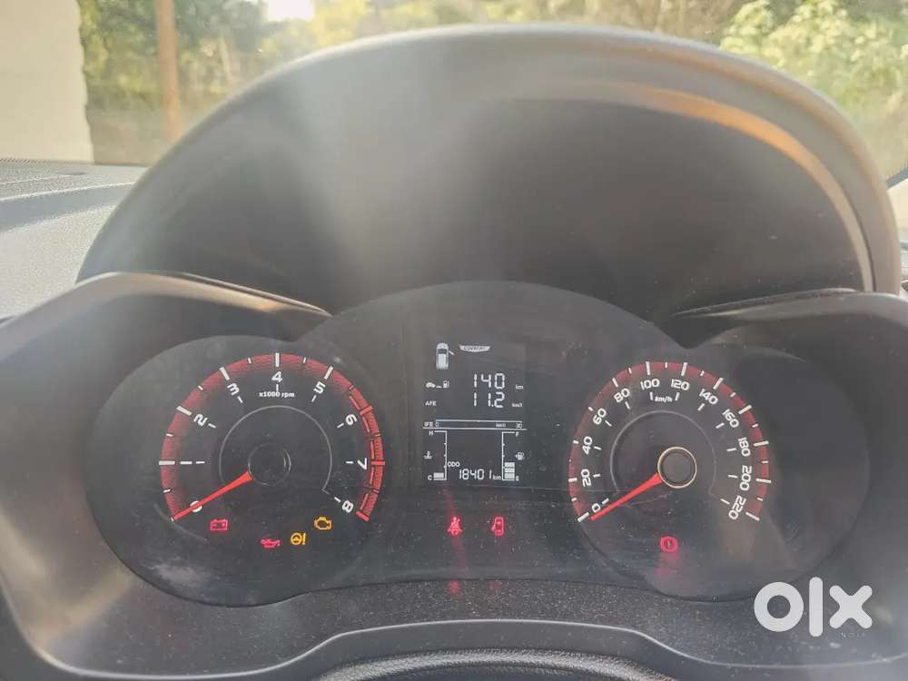 Mahindra Xuv300 2023 Car With Sunroof