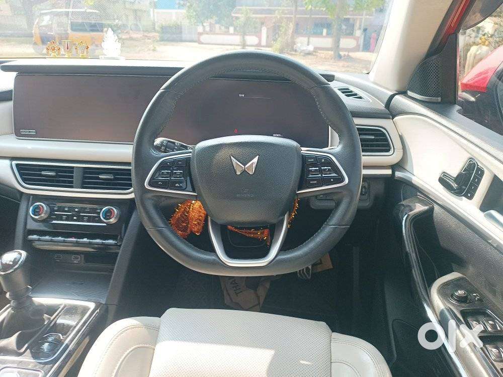 Mahindra Xuv700 2.2 Ax 7 Diesel Mt Str, 2022, Diesel