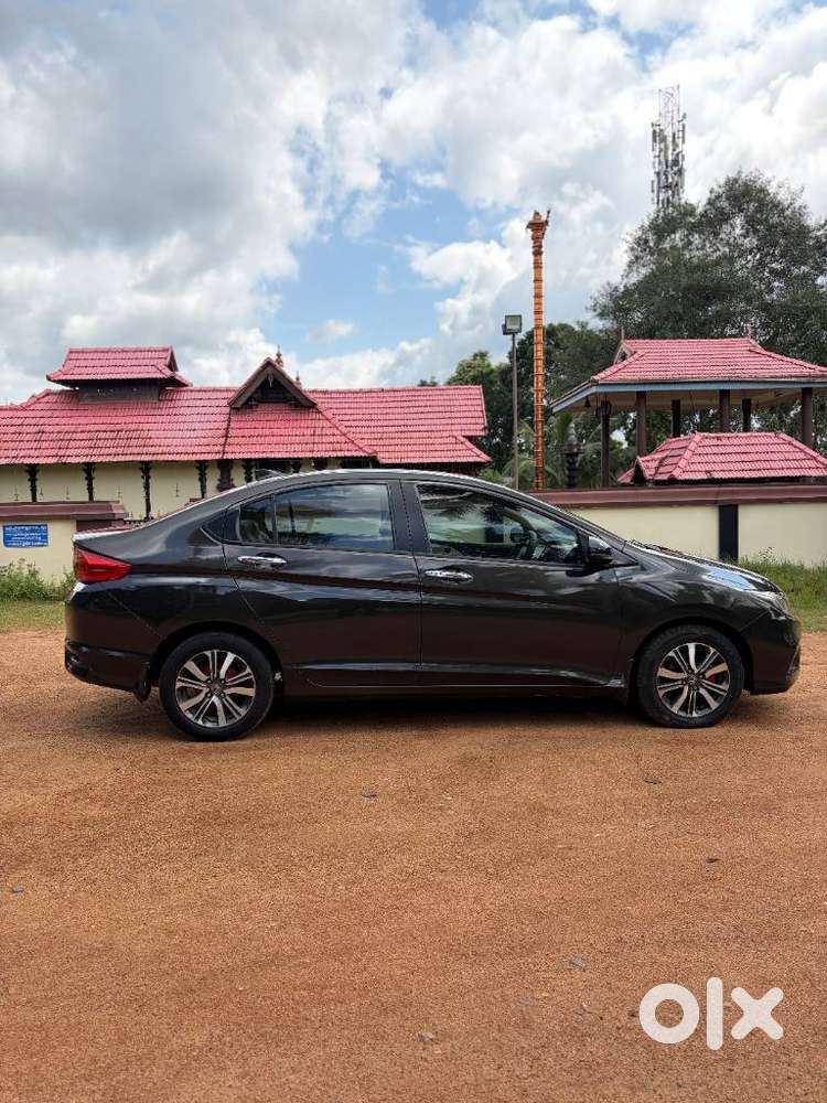 Honda City I-vtec V, 2018, Petrol