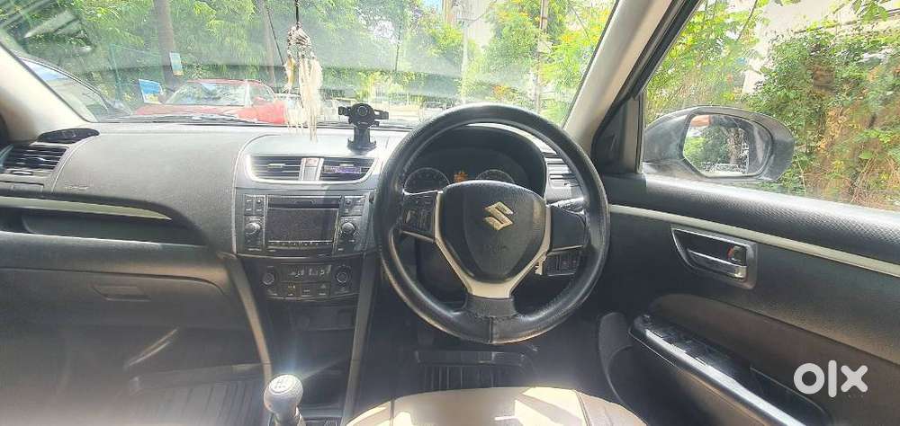Maruti Suzuki Swift Zxi, 2011, Petrol