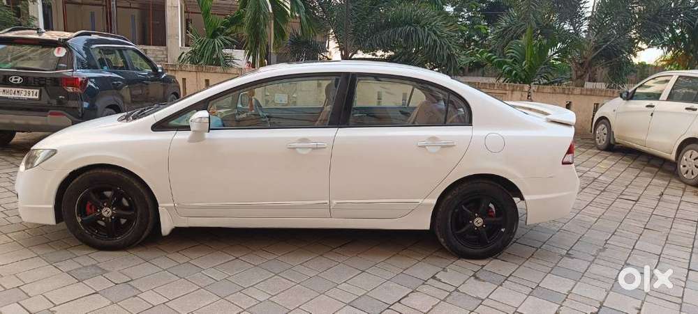 Honda Civic 1.8 V Automatic 2011 | Petrol+cng | 95,000 Km | ₹2.25l