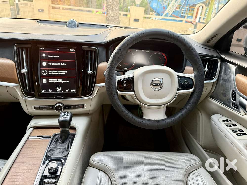 Volvo S90 D4 Momentum, 2017, Diesel