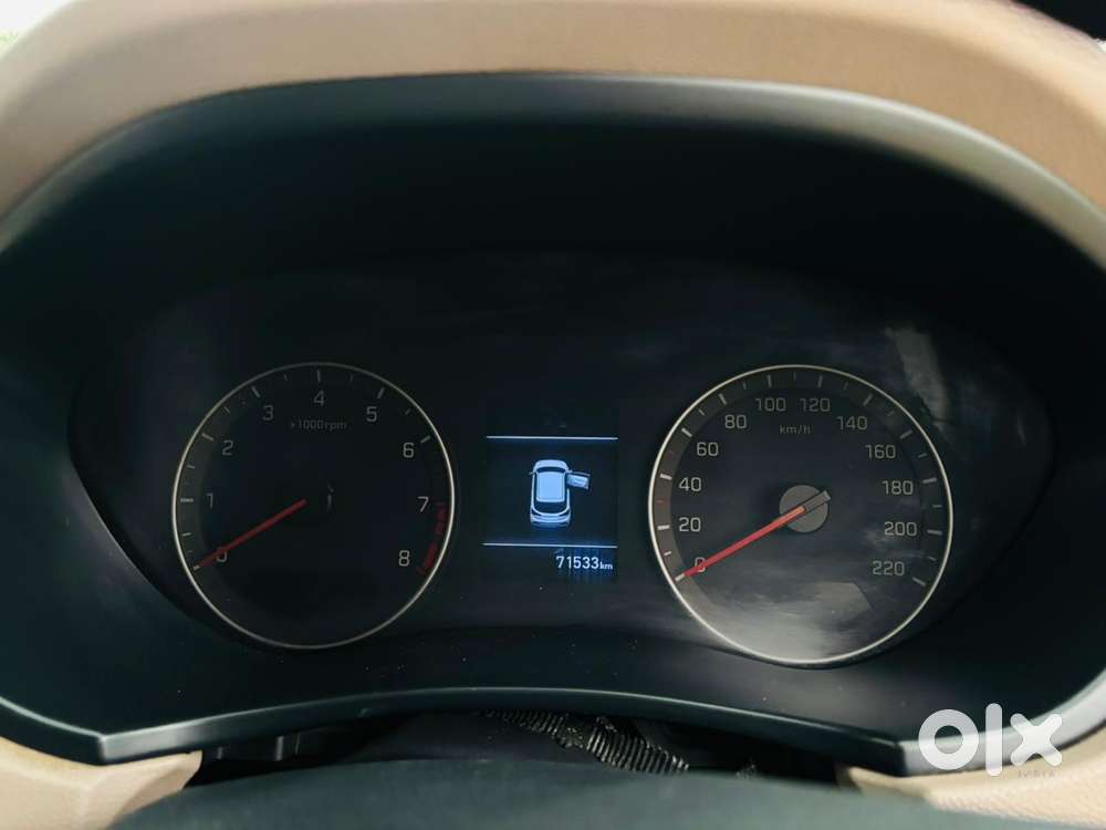 Hyundai I20 Petrol Asta Option, 2018, Petrol