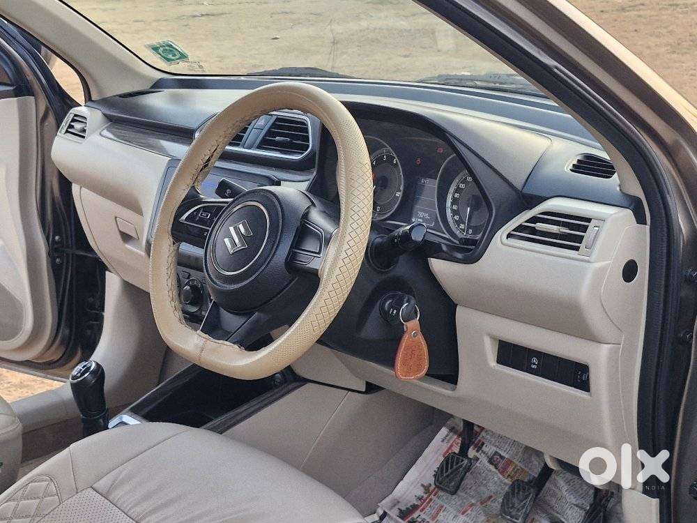 Maruti Suzuki Swift Dzire 1.3 Vxi, 2022, Petrol