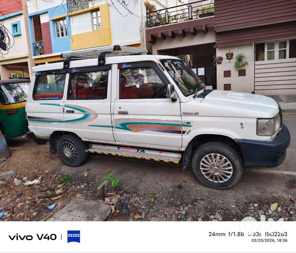 Toyota Qualis 2002 Diesel 286000 Km Driven