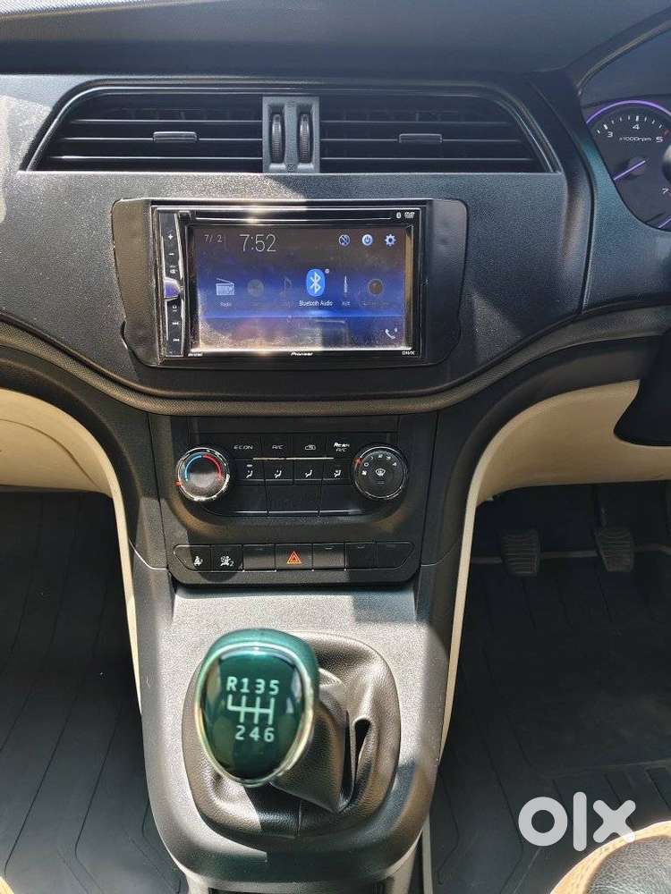 Mahindra Marazzo M2, 2019, Diesel