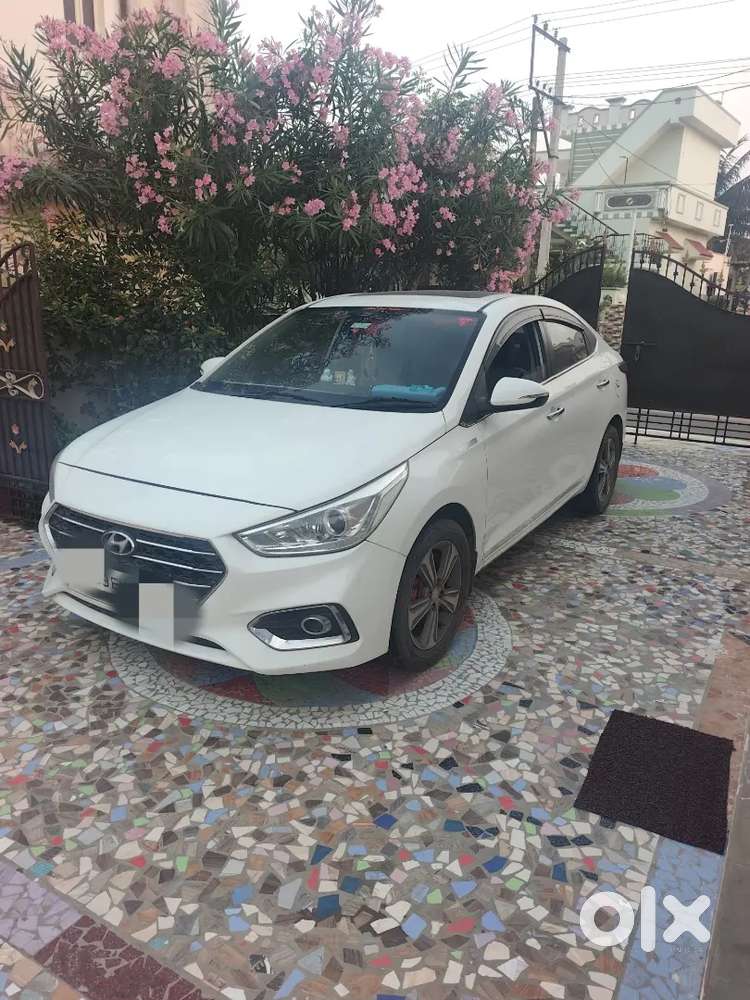 Full Condition, Sunroof, 6 Airbags