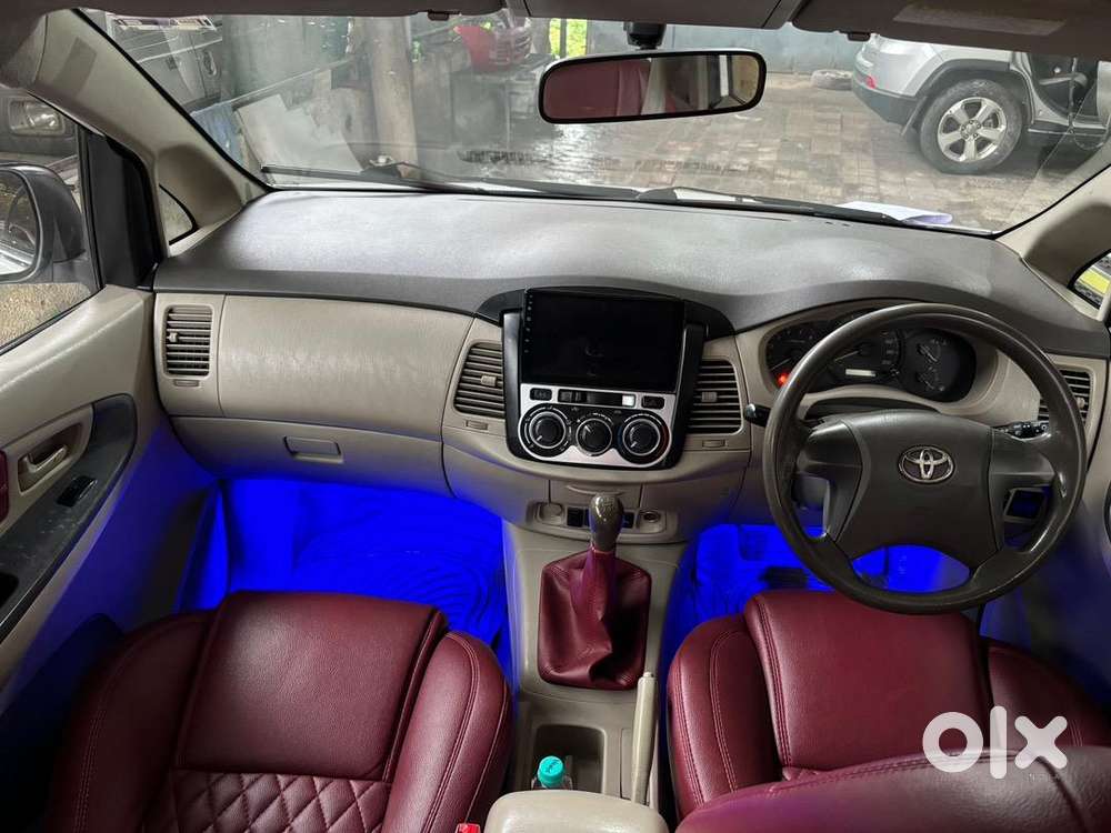 Toyota Innova 2013 Diesel 160000 Km Driven