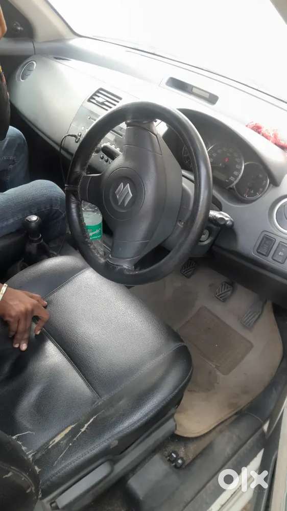 Maruti Suzuki Swift Dzire Cng + Petrol