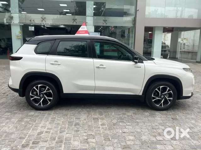 Toyota Urban Cruiser Hyryder 1.5 V Hybrid, 2024, Petrol