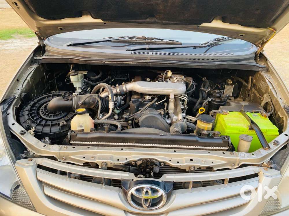 Toyota Innova 2.5 E, 2010, Diesel