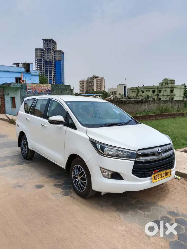 Toyota Innova Crysta 2017 Diesel 210000 Km Driven