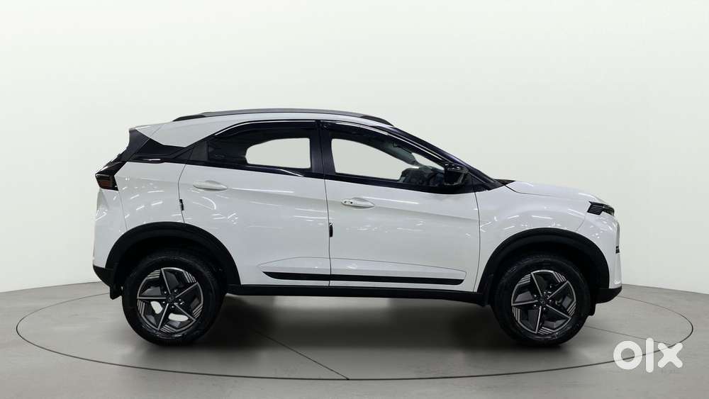 Tata Nexon Creative Plus S 1.2 Revotron Petrol 6 Mt, 2023, Petrol