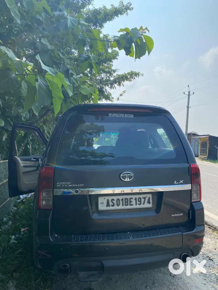 Tata Safari Storme 2013