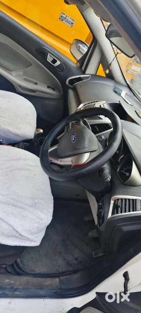 Ford Escort 2016 Diesel 200000 Km Driven