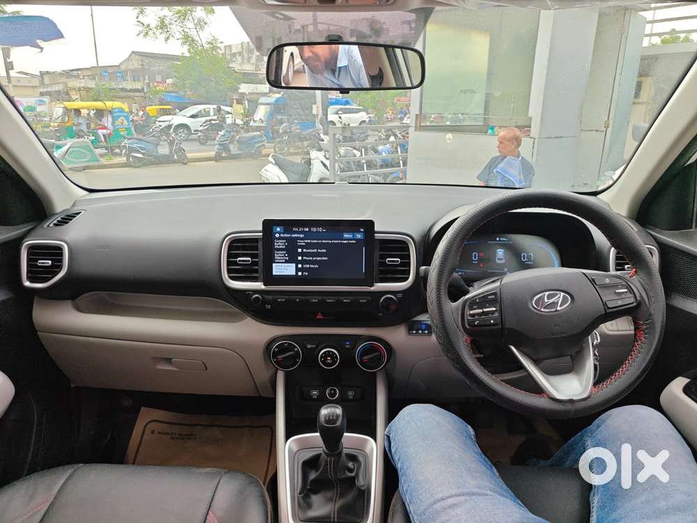 Hyundai Venue 1.2 S (o), 2025, Cng & Hybrids