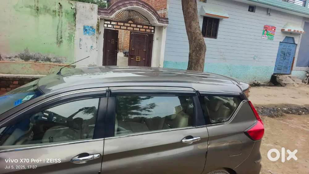 Maruti Suzuki Ertiga 2023 Cng & Hybrids 90000 Km Driven