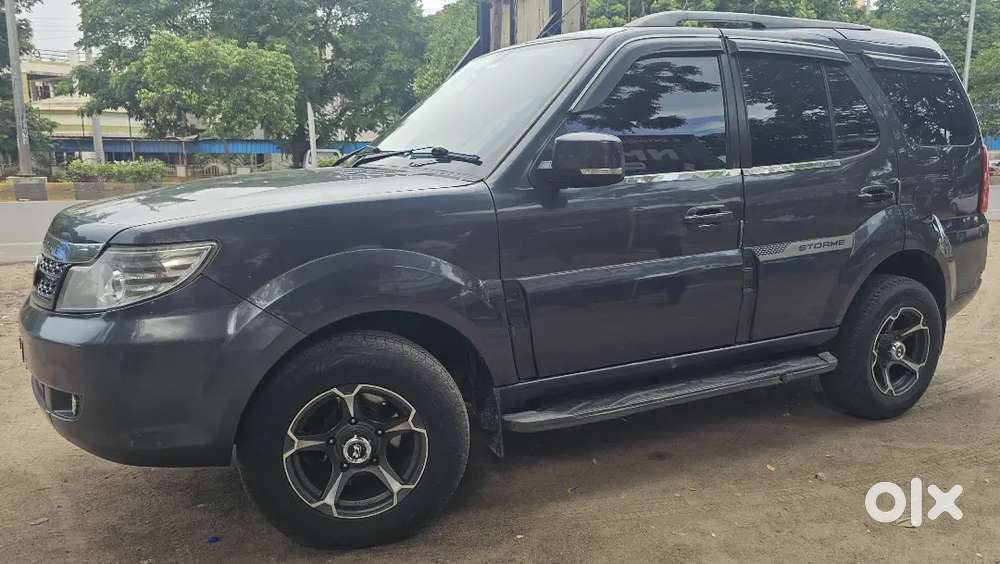 Tata Safari Storme 2018 Diesel 152000 Km Driven
Topend Model