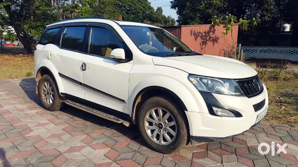 Xuv500 W10 Top Notch Condition