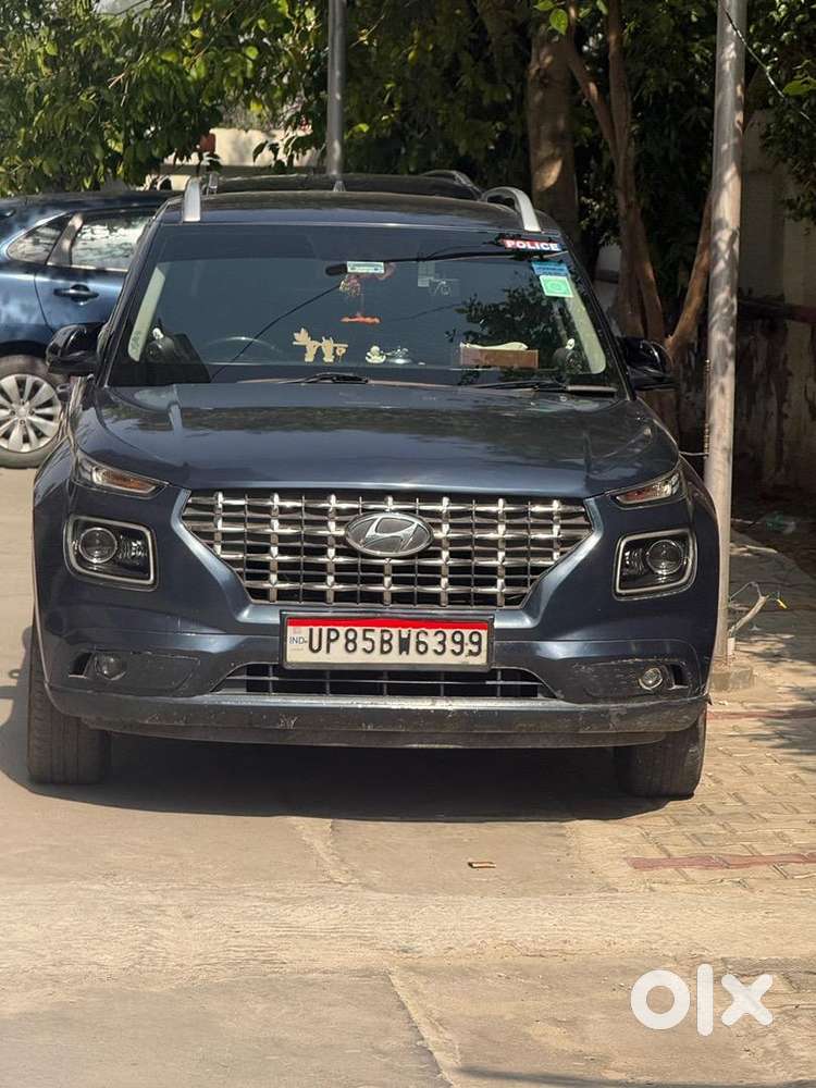 Hyundai Venue 2021 Petrol Well Maintained