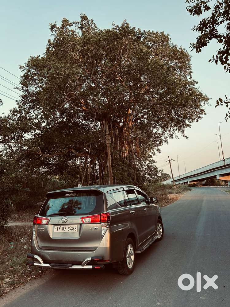 Toyota Innova Crysta Fully Company Recorded Vehicle