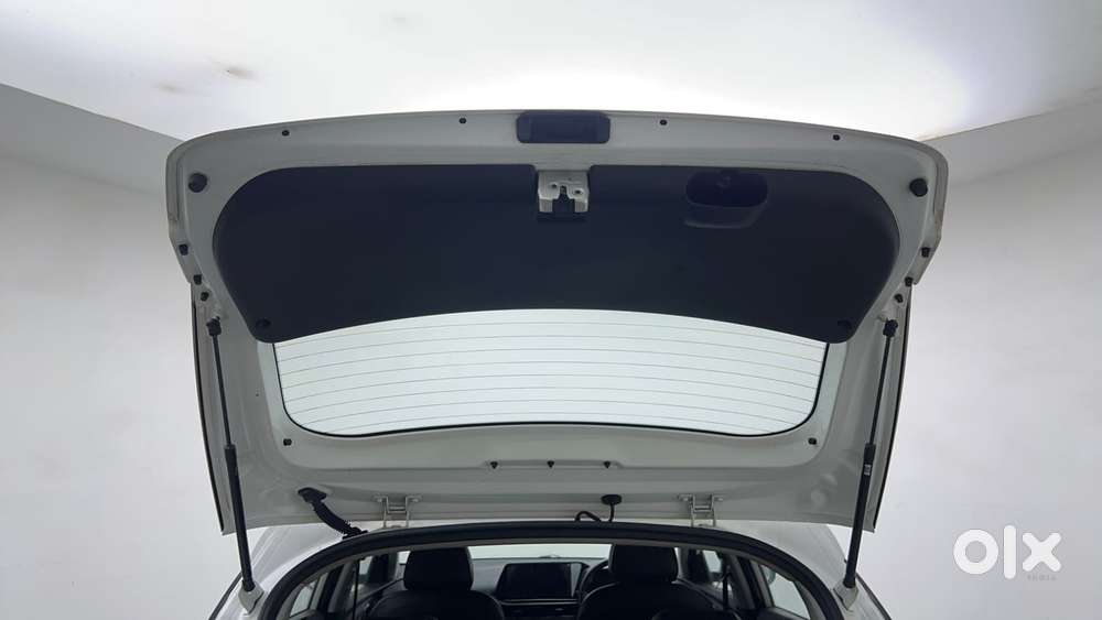 Hyundai I20 Asta (o) 1.2 Ivt, 2023, Petrol