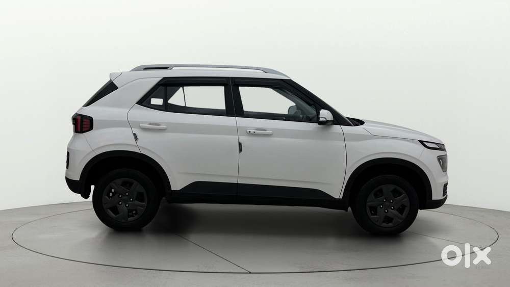 Hyundai Venue 1.2 S (o), 2025, Petrol