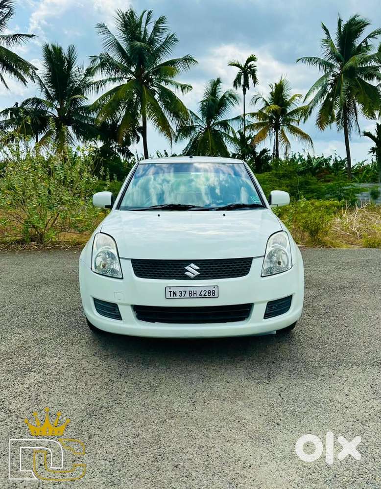 Maruti Suzuki Swift Lxi Bsiv, 2012, Petrol