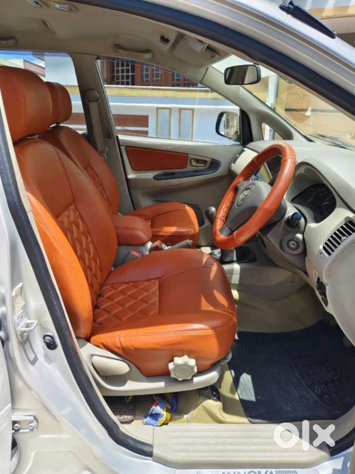 Toyota Innova 2.5 G (diesel) 8 Seater, 2012, Diesel