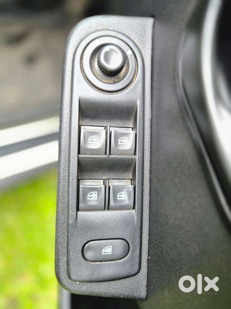 Renault Duster 1.3 Rxs Turbo Cvt Petrol, 2018, Petrol