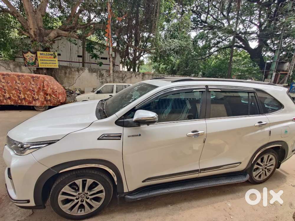 Toyota Innova Hycross Hybrid 2024 Automatic