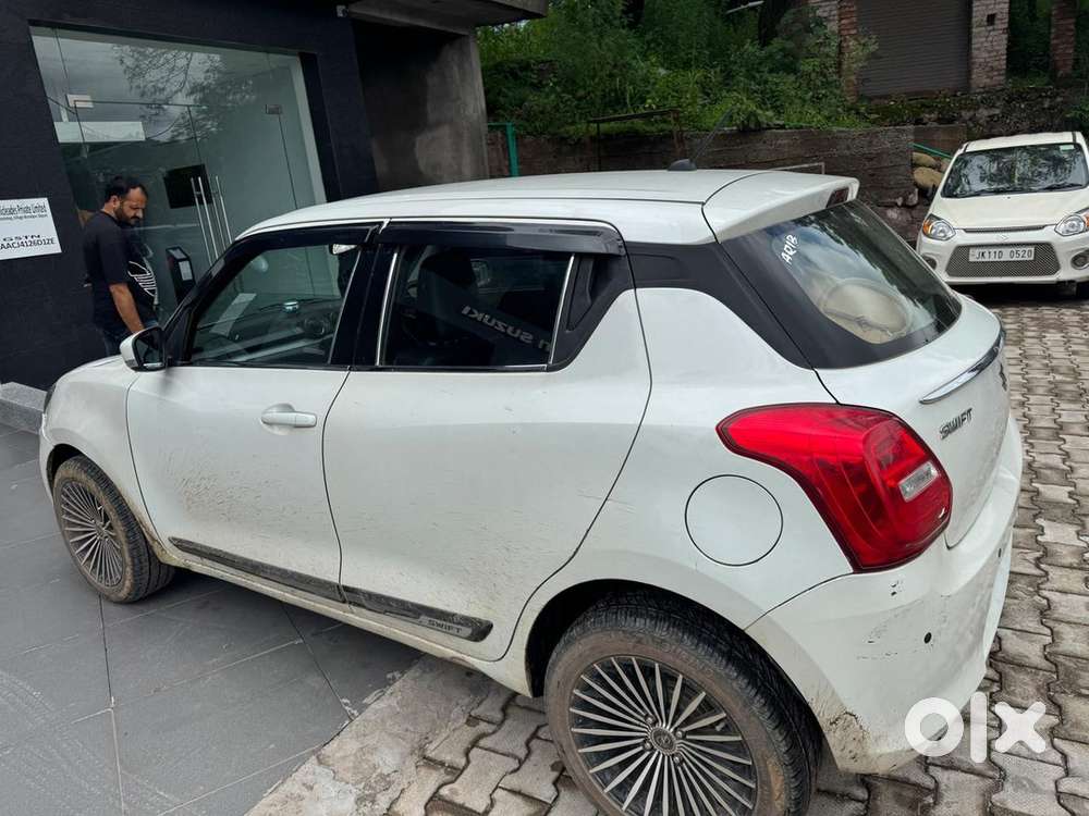 Maruti Suzuki Swift Vxi 2019