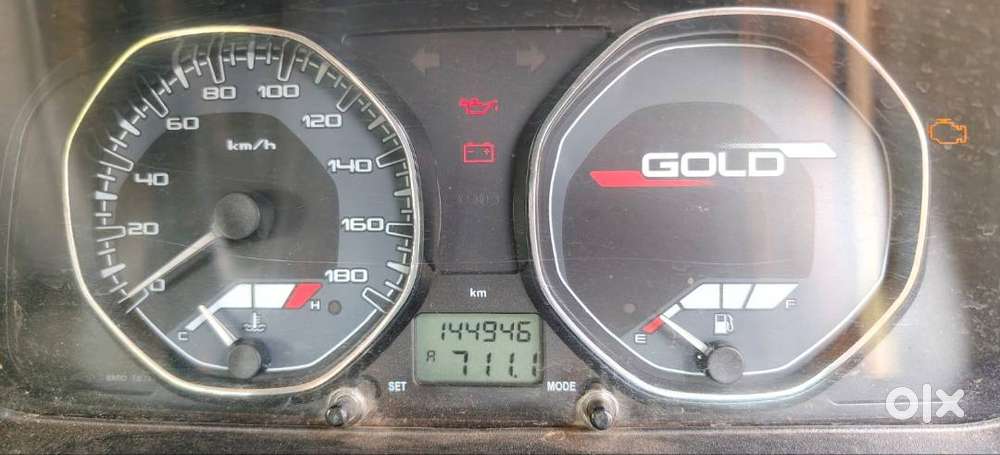 Tata Sumo Gold 2015