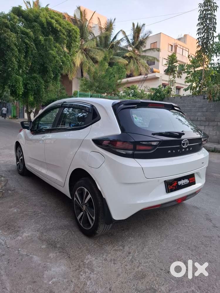 Tata Altroz Xz Plus (s), 2023, Petrol