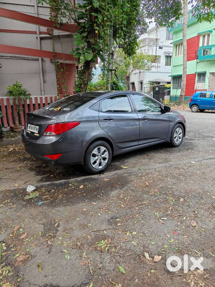 Hyundai Fluidic Verna