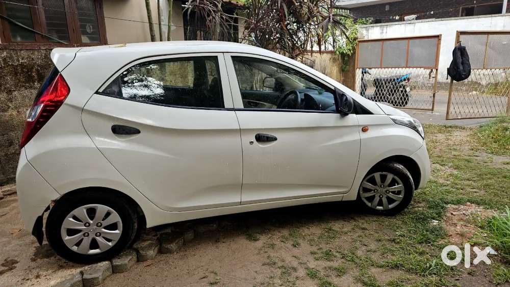 Hyundai Eon Magna + 2012 Petrol