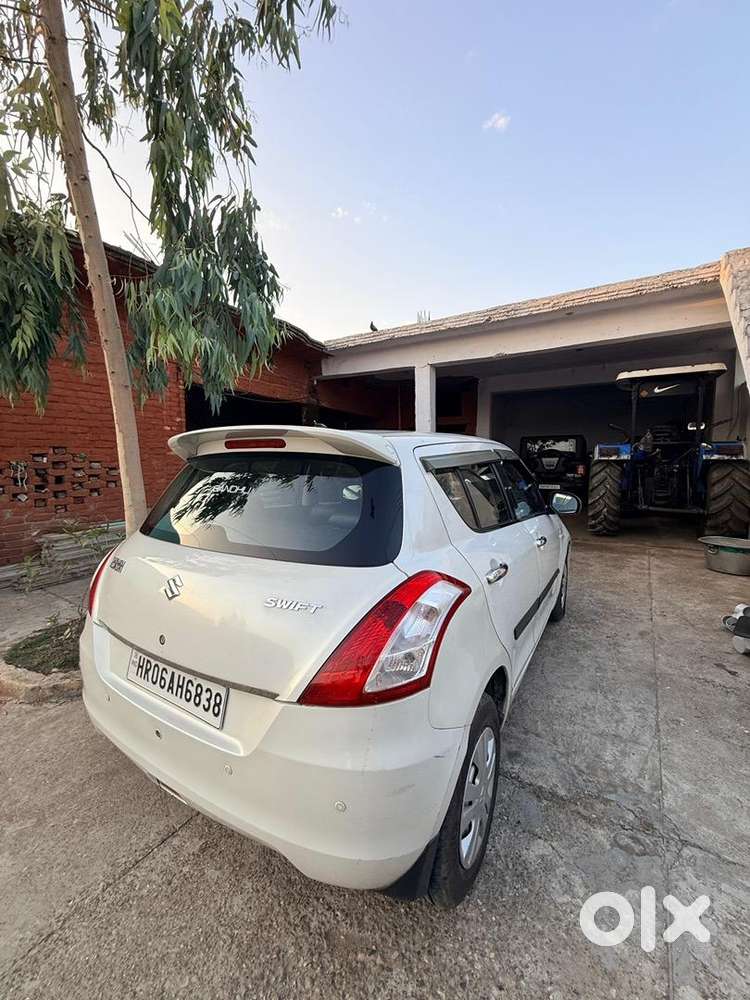 Maruti Suzuki Swift 2016 Diesel 105000 Km Driven