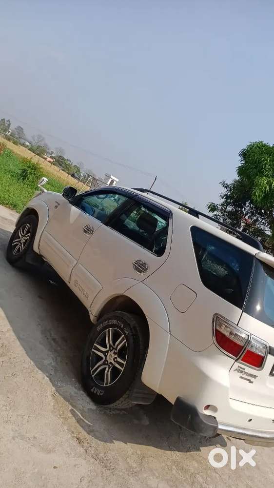 Toyota Fortuner 2010 Diesel 247000 Km Driven